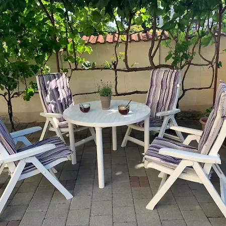 Apartament Tinasol *