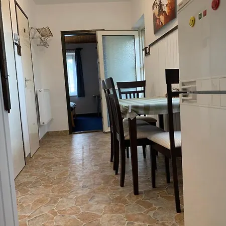 Tinasol Apartment